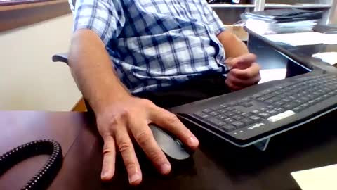 Snapshot of mttoker chatting on June 15, 2:52 pm mttoker online show from June 15, 2:52 pm
