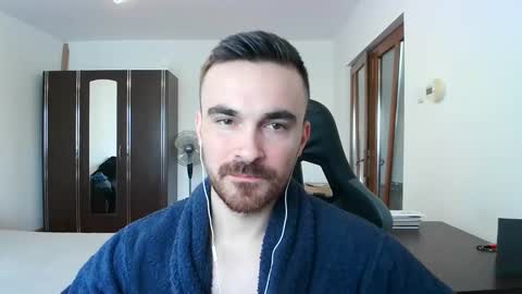 Snapshot of mu5clemania chatting on February 3, 9:36 am Victor online show from February 3, 9:36 am