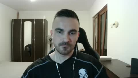 Snapshot of mu5clemania chatting on February 7, 8:34 pm Victor online show from February 7, 8:34 pm