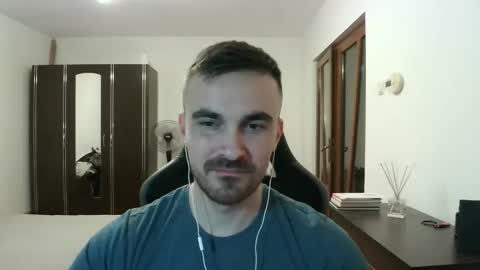 Snapshot of mu5clemania chatting on February 10, 7:29 pm Victor online show from February 10, 7:29 pm