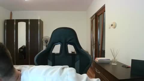 Snapshot of mu5clemania chatting on February 15, 8:35 am Victor online show from February 15, 8:35 am