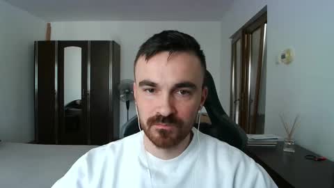 Snapshot of mu5clemania chatting on February 23, 7:06 am Victor online show from February 23, 7:06 am