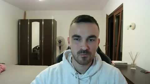 Snapshot of mu5clemania chatting on February 26, 4:17 pm Victor online show from February 26, 4:17 pm