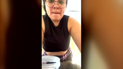 muchachahot online show from April 3, 7:12 pm