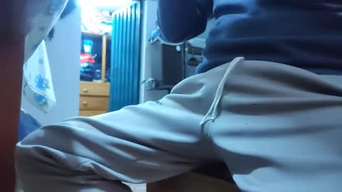 zenon online show from December 17, 1:33 am