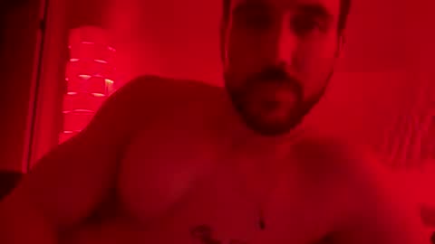 Snapshot of muchachote_ chatting on December 18, 5:24 am muchachote_ online show from December 18, 5:24 am