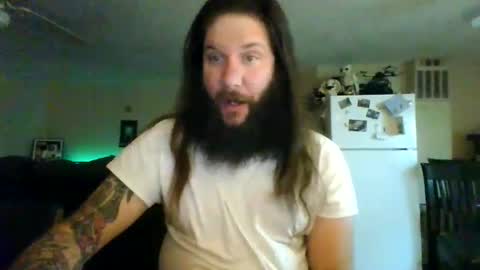 Snapshot of mudge chatting on January 27, 11:54 pm Mudge online show from January 27, 11:54 pm