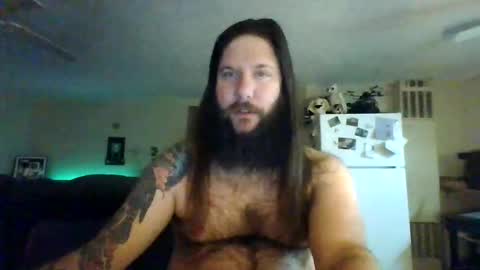 Snapshot of mudge chatting on February 12, 3:40 am Mudge online show from February 12, 3:40 am