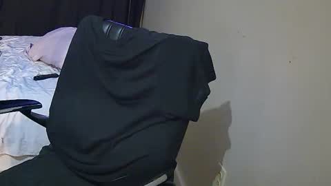 Muffdiver online show from January 8, 7:03 am