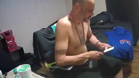 Muffdiver online show from April 5, 2:42 am