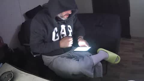 Muffdiver online show from April 9, 1:38 am