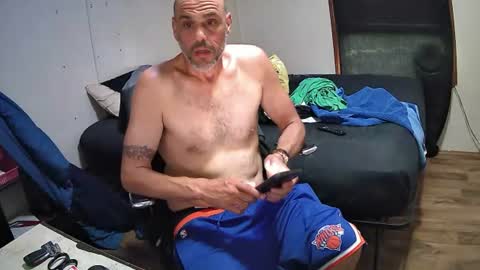 Snapshot of muffdiver718 chatting on June 19, 1:48 pm Muffdiver online show from June 19, 1:48 pm