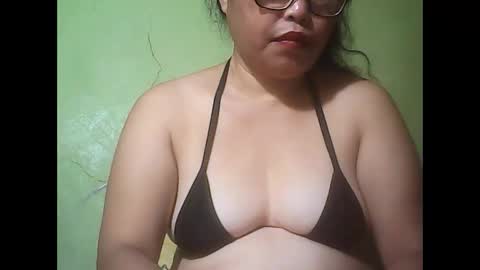 Snapshot of muffy_bunny chatting on September 8, 7:02 pm muffy_bunny online show from September 8, 7:02 pm