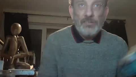 Snapshot of munch10 chatting on February 9, 12:17 am munch10 online show from February 9, 12:17 am