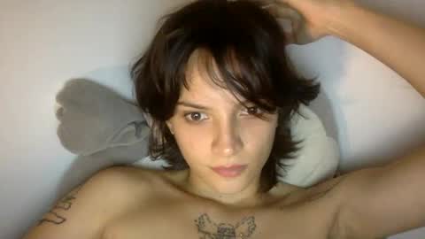   online show from December 3, 10:18 pm