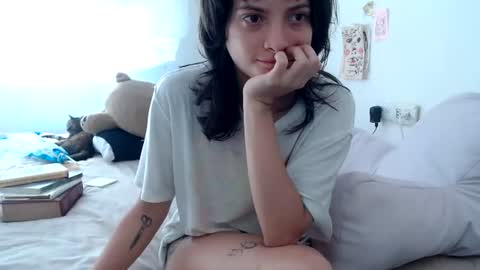 Snapshot of munchi_ chatting on June 24, 3:11 pm online show from June 24, 3:11 pm