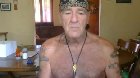 munhall online show from July 28, 6:42 pm