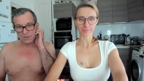 Snapshot of munishpunish chatting on January 17, 9:03 am LOVELY JULIA Peter DAY online show from January 17, 9:03 am