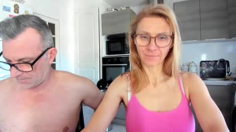 Snapshot of munishpunish chatting on February 6, 9:34 am LOVELY JULIA Peter DAY online show from February 6, 9:34 am