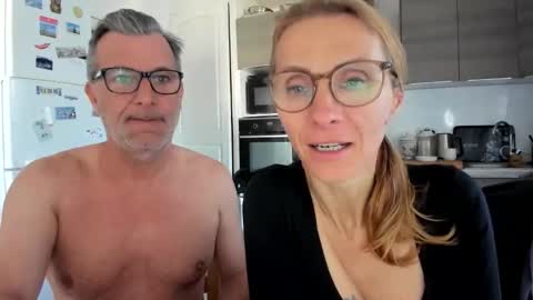 Snapshot of munishpunish chatting on March 20, 8:19 am LOVELY JULIA Peter DAY online show from March 20, 8:19 am