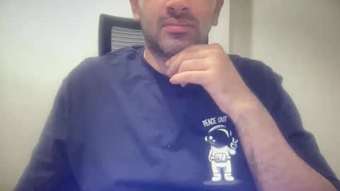 munnabobby2008 online show from November 4, 5:01 pm