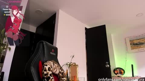 murielkarmesi online show from February 6, 7:18 pm