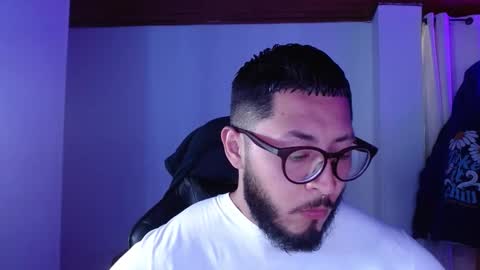 David Big online show from December 1, 6:02 pm