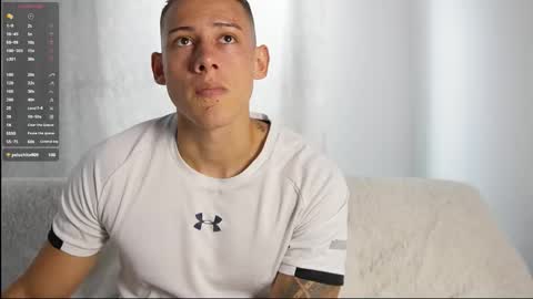 Snapshot of muscle_king_cum chatting on October 2, 1:51 pm muscle_king_cum online show from October 2, 1:51 pm