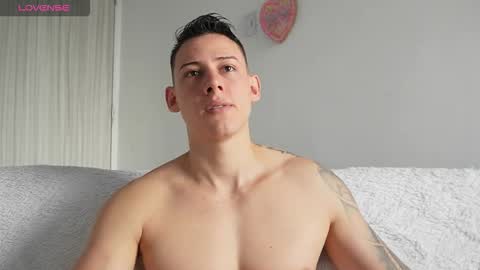 muscle_king_cum online show from March 27, 2:28 pm