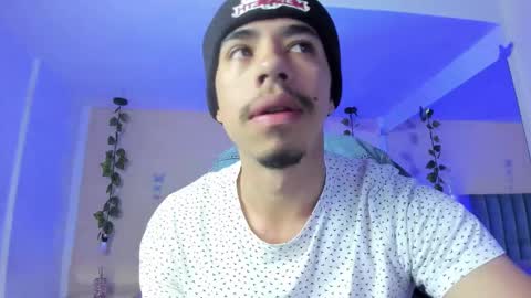 muscle scott online show from January 12, 12:43 pm