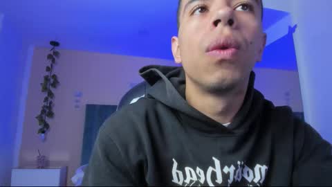 muscle scott online show from February 1, 2:15 pm