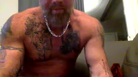 Snapshot of muscledick40 chatting on February 13, 4:32 am muscledick40 online show from February 13, 4:32 am