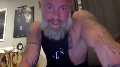 Snapshot of muscledick40 chatting on September 16, 3:07 am muscledick40 online show from September 16, 3:07 am