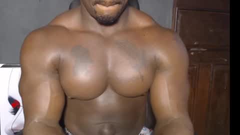 Snapshot of musclegodsammy23 chatting on January 7, 1:59 am musclegod23 online show from January 7, 1:59 am