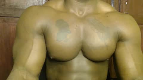 Snapshot of musclegodsammy23 chatting on September 22, 10:28 am musclegod23 online show from September 22, 10:28 am