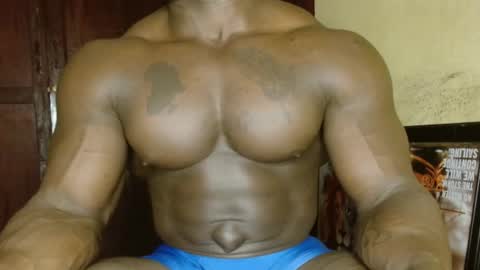 musclegod23 online show from February 11, 2:11 pm