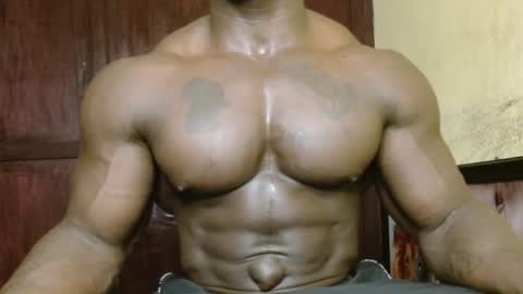 musclegod23 online show from March 3, 2:12 pm