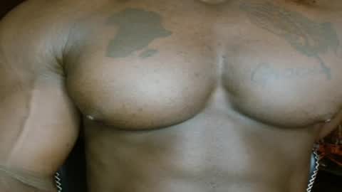 musclegod23 online show from July 3, 2:07 am