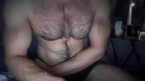 Snapshot of musclehair3 chatting on October 14, 9:59 pm musclehair3 online show from October 14, 9:59 pm