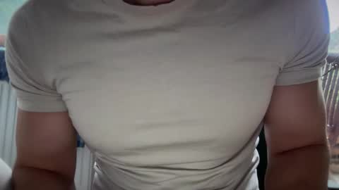 Snapshot of musclehair3 chatting on October 25, 9:06 am musclehair3 online show from October 25, 9:06 am