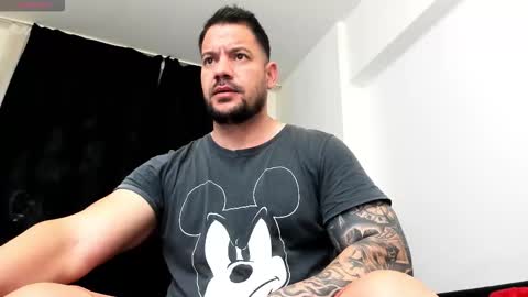 MuscleMonster31 online show from December 2, 5:13 am