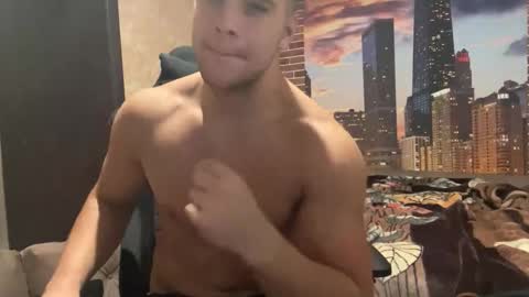 Snapshot of musclephantom chatting on September 23, 8:12 pm Egor online show from September 23, 8:12 pm
