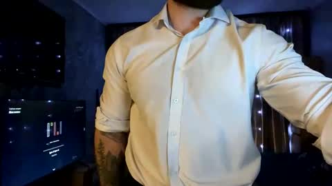 Snapshot of muscularjuggler chatting on February 1, 3:54 pm muscularjuggler online show from February 1, 3:54 pm