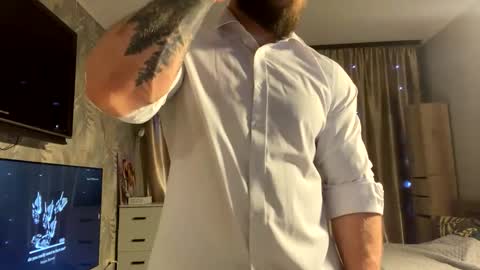 Snapshot of muscularjuggler chatting on February 20, 4:29 pm muscularjuggler online show from February 20, 4:29 pm