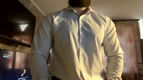 Snapshot of muscularjuggler chatting on February 26, 2:21 am muscularjuggler online show from February 26, 2:21 am