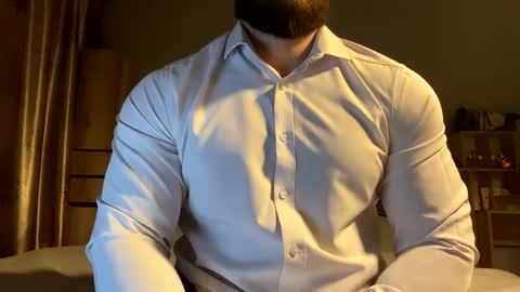 Snapshot of muscularjuggler chatting on February 28, 4:08 pm muscularjuggler online show from February 28, 4:08 pm