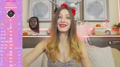 Snapshot of musedollx chatting on October 19, 7:03 pm Luna online show from October 19, 7:03 pm