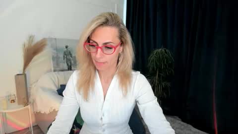 Diana online show from March 30, 11:33 am