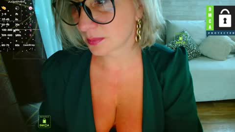 Lana online show from June 9, 6:03 am