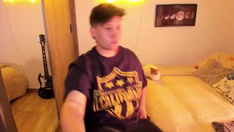 Snapshot of musicayluna chatting on January 19, 3:21 am VALENTINA Luna online show from January 19, 3:21 am